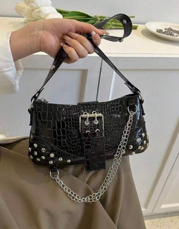 Mini bag vintage con remaches. - Imagen 2